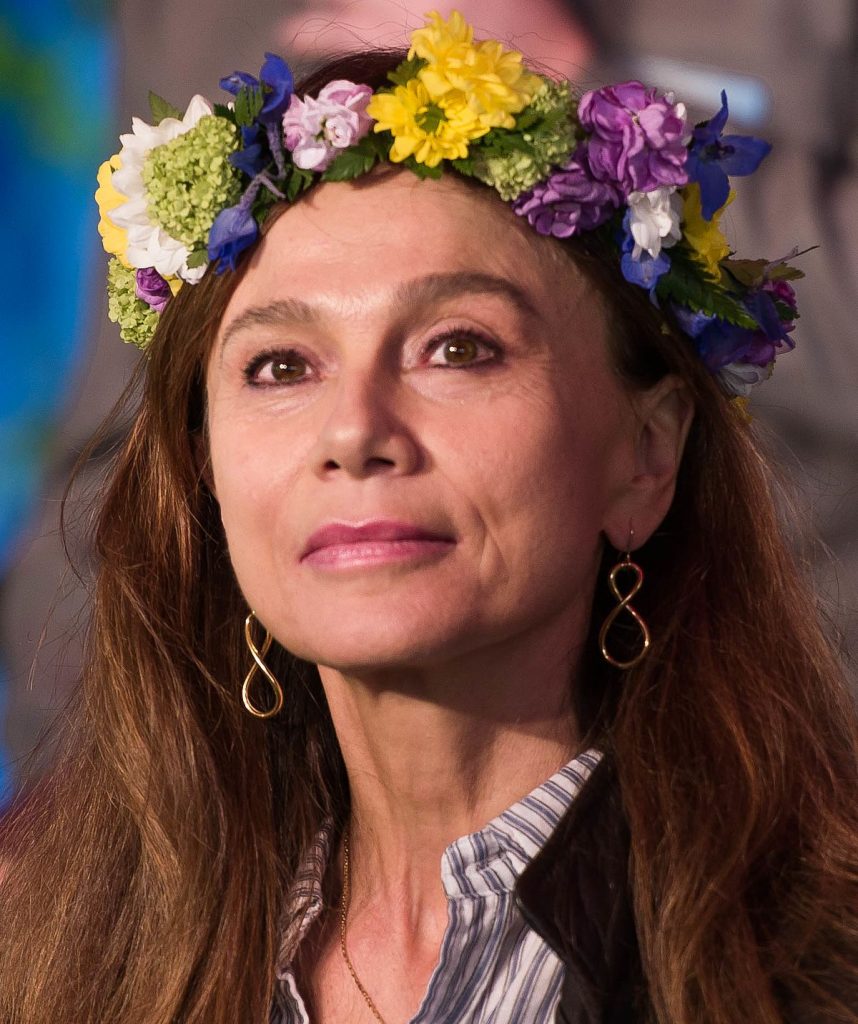 Lena Olin